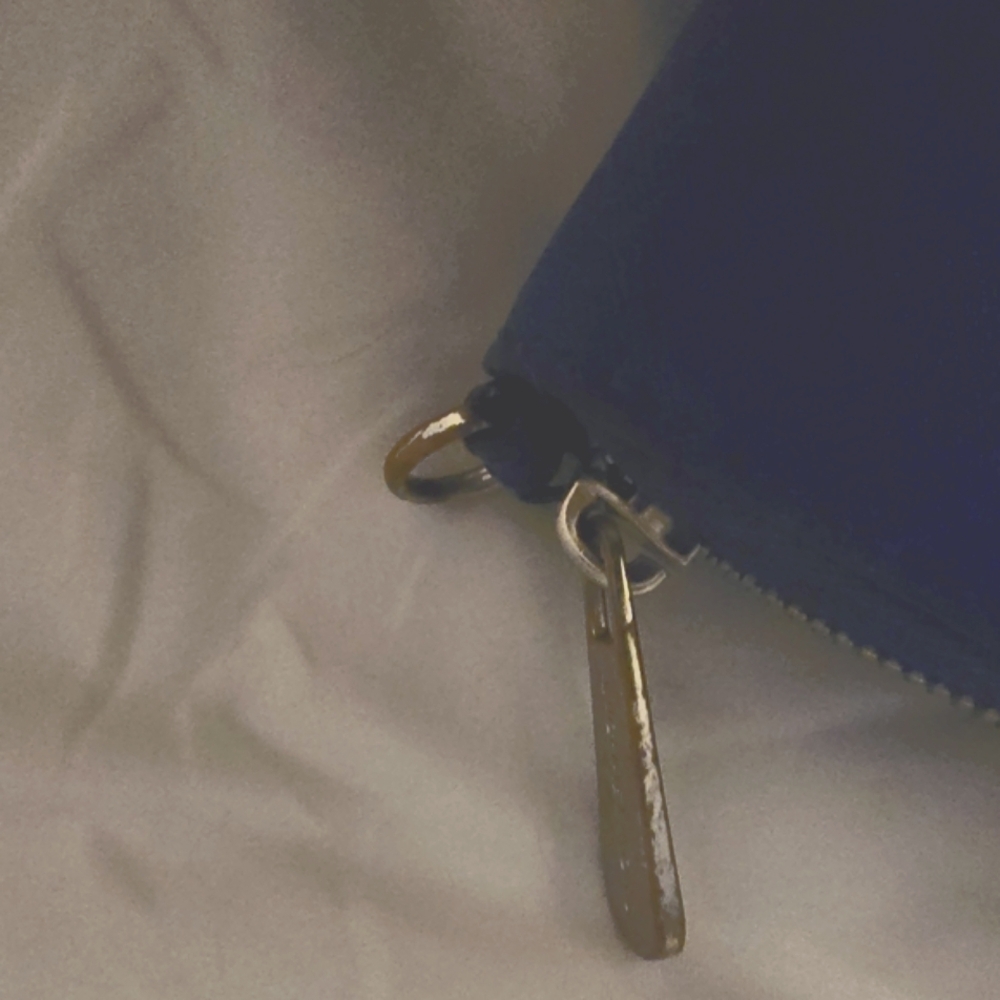 Michael Kors Stunning Blue Large Continental Zip around Saffiano Leather Wallet! - Picture 10 of 11
